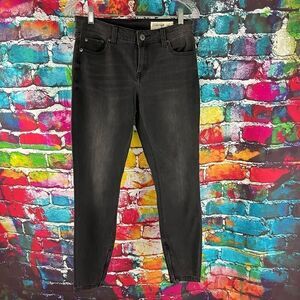 Pistola Black Denim Skinny Jeans Size 28 Stretch Zipper Ankles